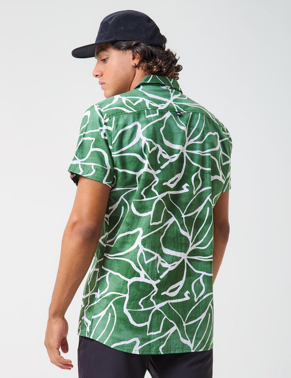 Men’s Plantación Green Short-Sleeve Sport Collar Shirt