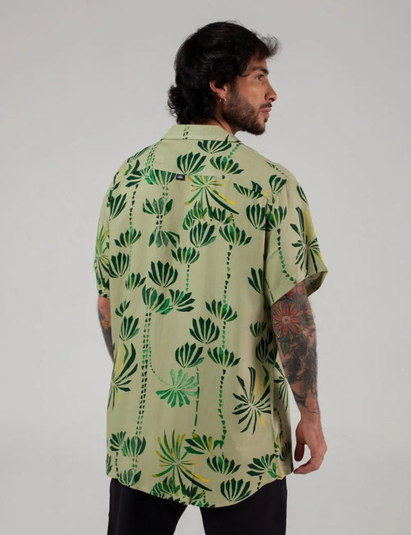 Men’s Acre Green Short-Sleeve Sport Collar Shirt