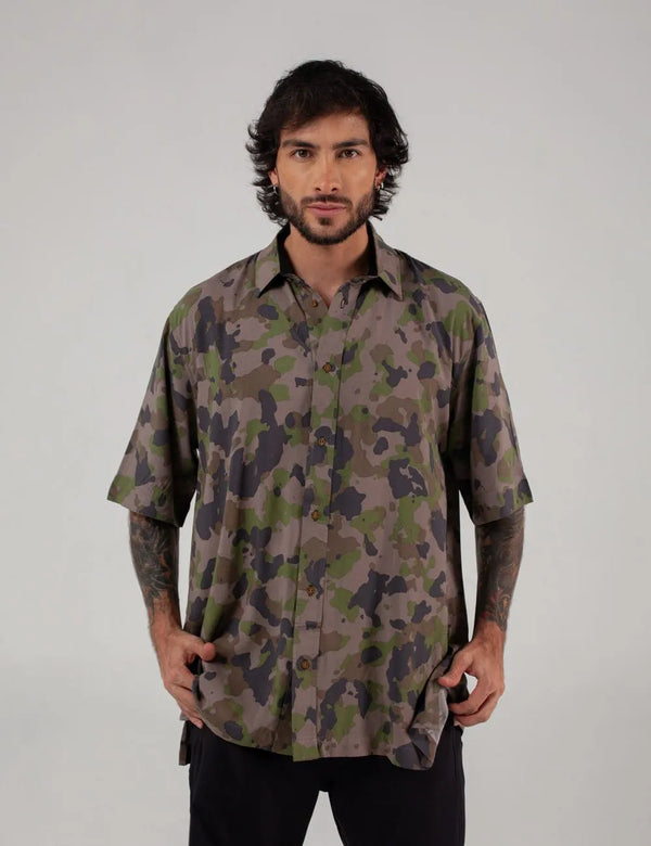 Yowie Men Oversize Military Green Shirt