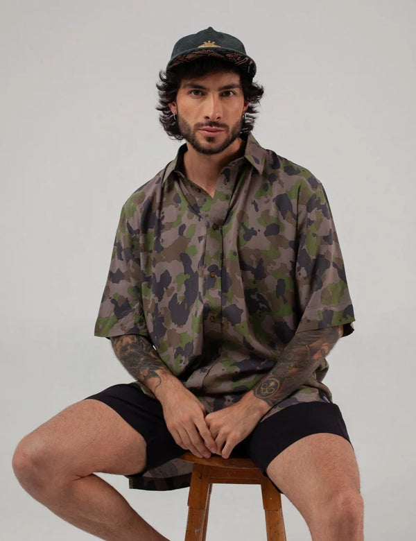Yowie Men Oversize Military Green Shirt