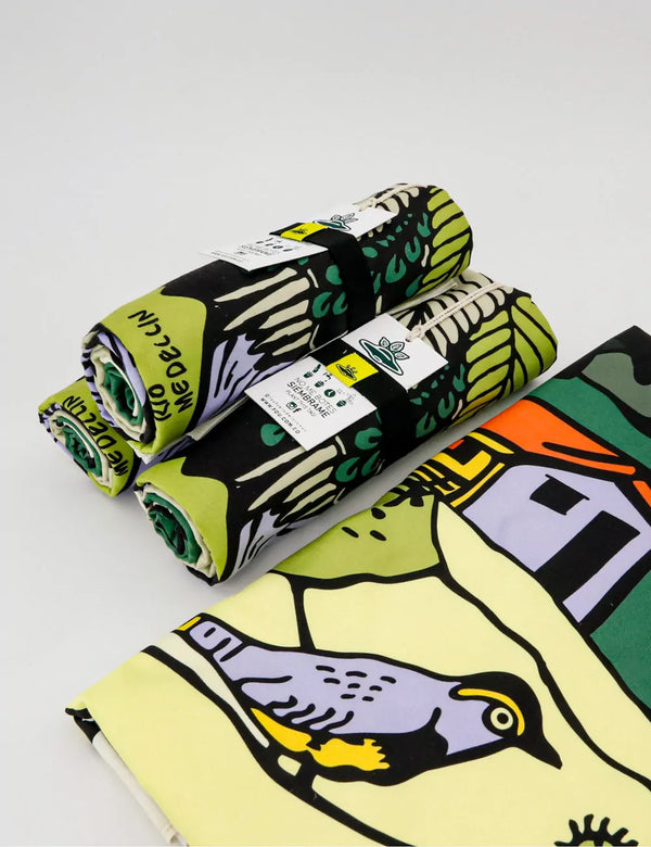 Microfiber Travel Towel 93 x 1.43 Surfing the Lomas of Medellín