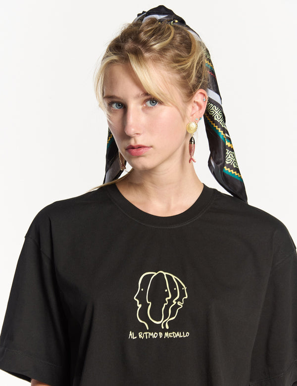 Oversize T-Shirt *Al Ritmo de Medallo* Black Women