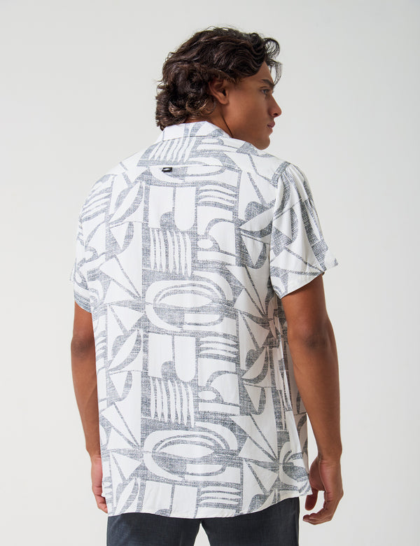 Men’s Colibri ecru + Black Short-Sleeve Sport Collar Shirt