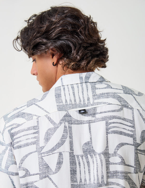 Men’s Colibri ecru + Black Short-Sleeve Sport Collar Shirt