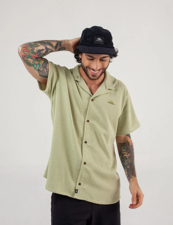 Corrientes Men's Short Sleeve Sport Collar Shirt