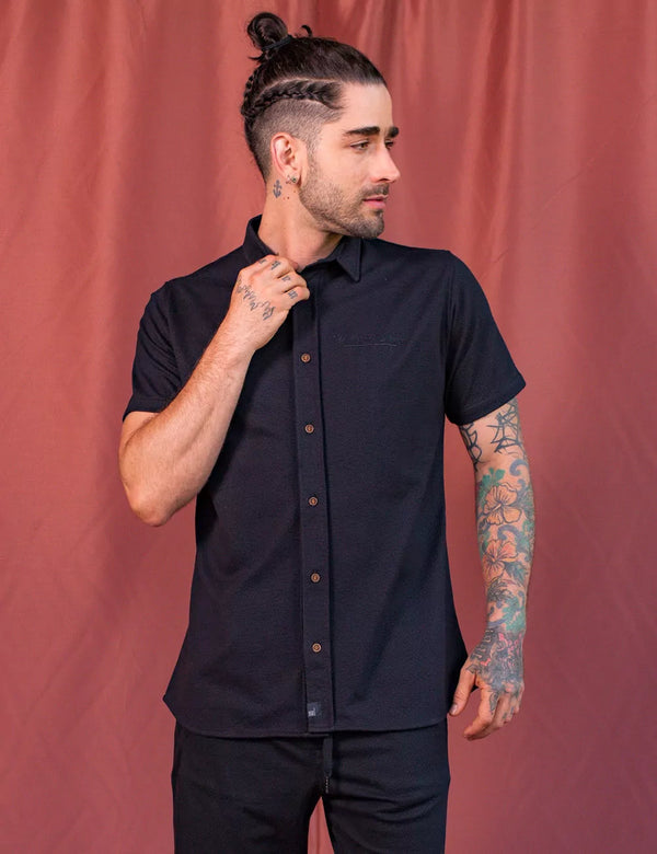 Azabache Men Regular Fit black Shirt