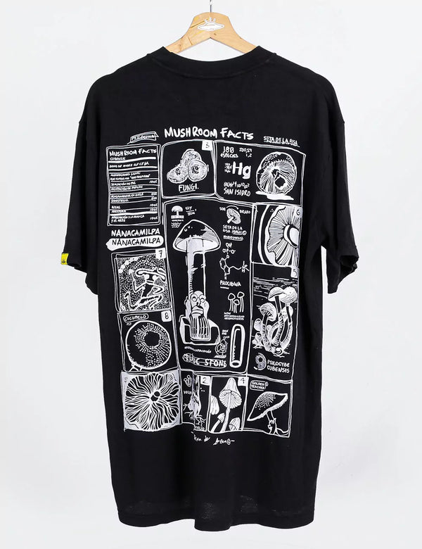MushRoom Facts black Oversize Unisex T-Shirt