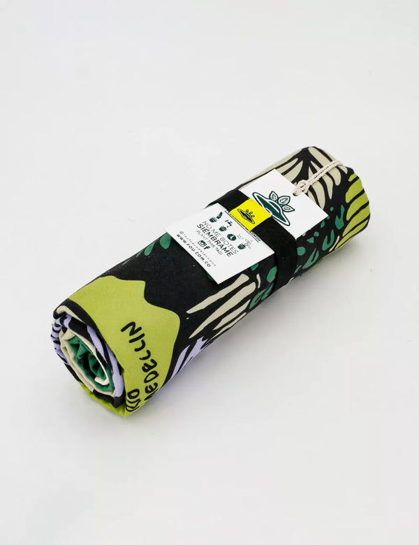 Microfiber Travel Towel 93 x 1.43 Surfing the Lomas of Medellín